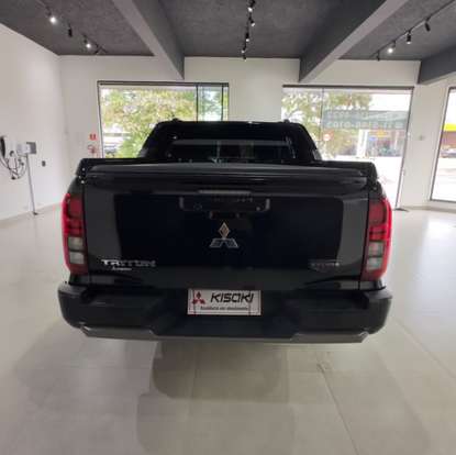 MITSUBISHI-TRITON-2025