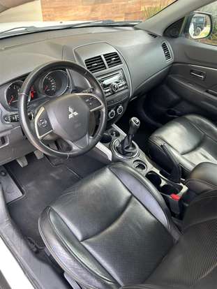 MITSUBISHI-ASX-2015