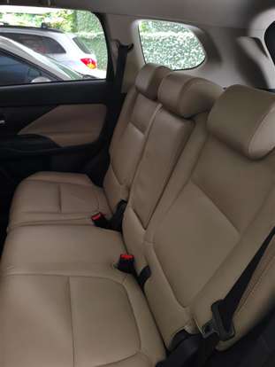 MITSUBISHI-OUTLANDER-2016