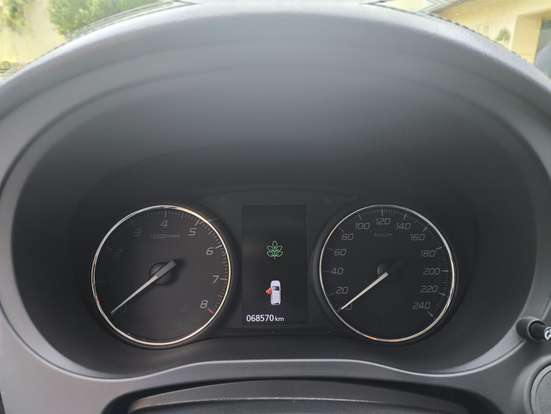 MITSUBISHI-OUTLANDER-2016