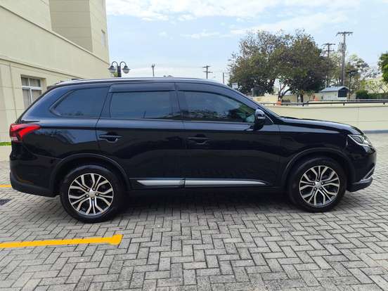 MITSUBISHI-OUTLANDER-2.0 16V GASOLINA 4P AUTOMÁTICO MITSUBISHI-OUTLANDER-2016