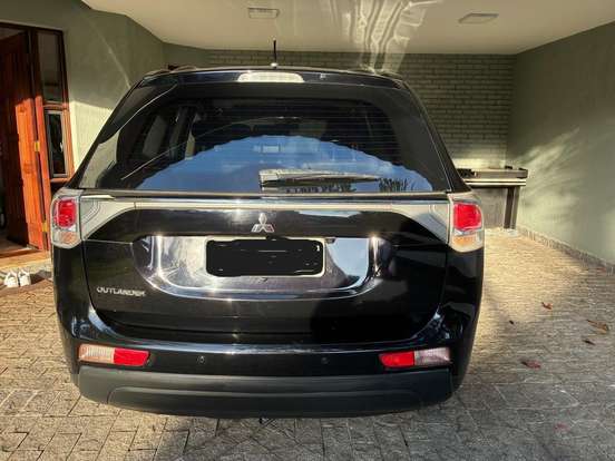 MITSUBISHI-OUTLANDER-2.0 16V GASOLINA 4P AUTOMÁTICO MITSUBISHI-OUTLANDER-2013