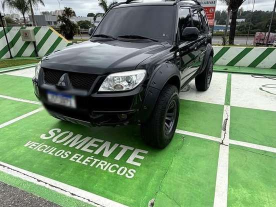 MITSUBISHI-PAJERO-2.5 HD 4X4 8V TURBO INTERCOOLER DIESEL 4P MANUAL MITSUBISHI-PAJERO-2009
