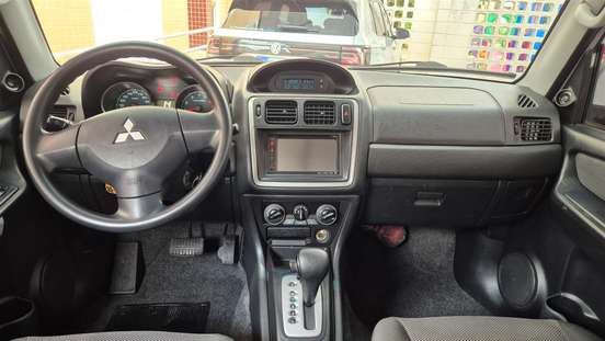 MITSUBISHI-PAJERO TR4-2012