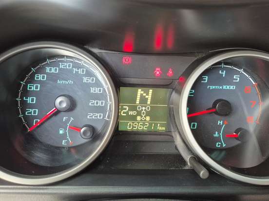 MITSUBISHI-PAJERO TR4-2.0 4X4 16V 140CV FLEX 4P AUTOMÁTICO MITSUBISHI-PAJERO TR4-2012