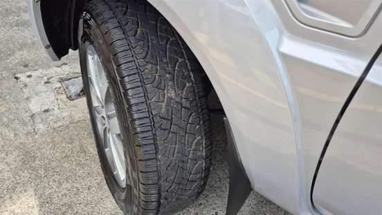 MITSUBISHI-PAJERO TR4-2012