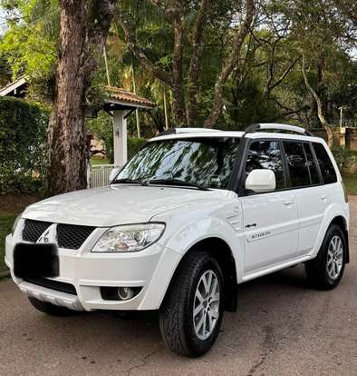 MITSUBISHI-PAJERO TR4-2013