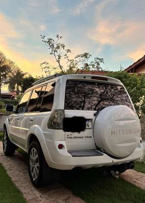 MITSUBISHI-PAJERO TR4-2013