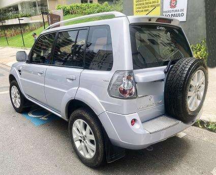 MITSUBISHI-PAJERO TR4-2010