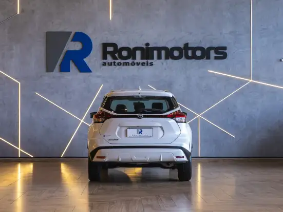 NISSAN-KICKS-2023