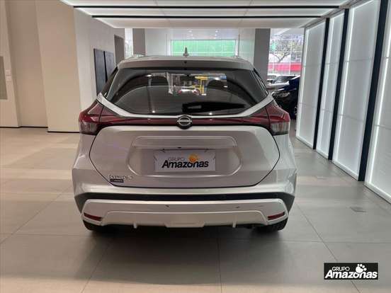 NISSAN-KICKS-2022