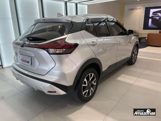 NISSAN-KICKS-2022