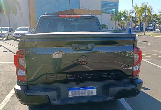 NISSAN-FRONTIER-2023