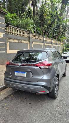 NISSAN-KICKS-2023