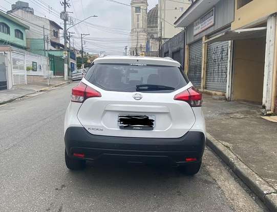 NISSAN-KICKS-2018