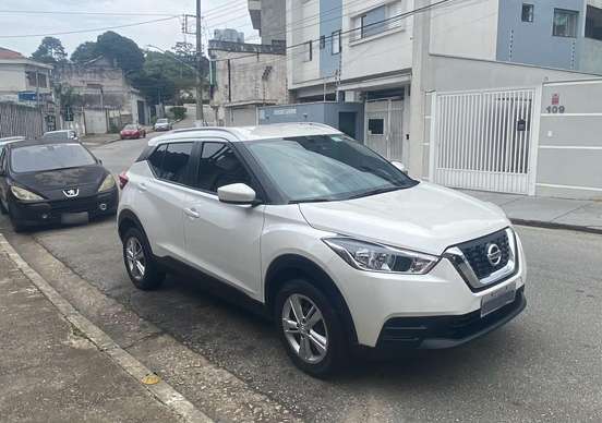 NISSAN-KICKS-2018