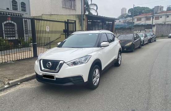 NISSAN-KICKS-2018