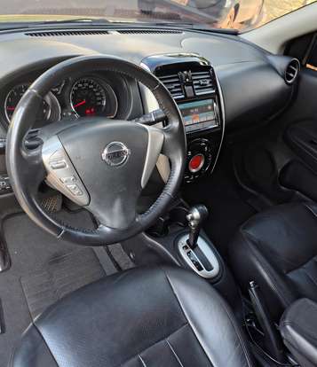 NISSAN-VERSA-2018