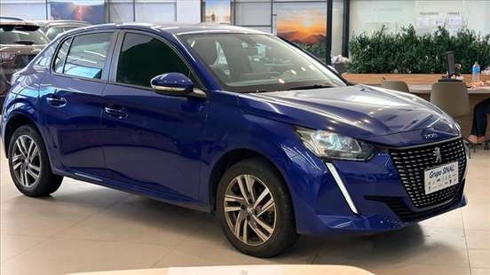 PEUGEOT-208-2021