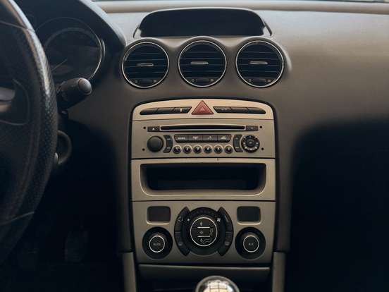 PEUGEOT-308-2014