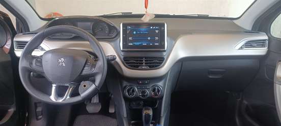 PEUGEOT-2008-2019