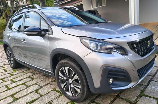 PEUGEOT-2008-2023