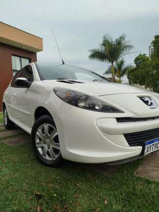 PEUGEOT-207-2014