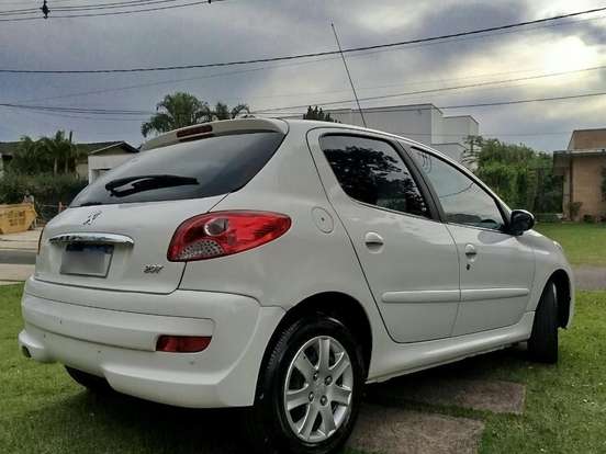PEUGEOT-207-1.4 ACTIVE 8V FLEX 4P MANUAL PEUGEOT-207-2014