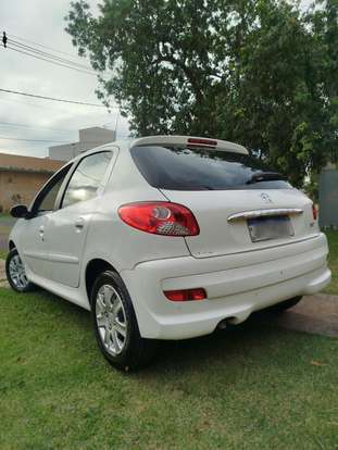 PEUGEOT-207-2014