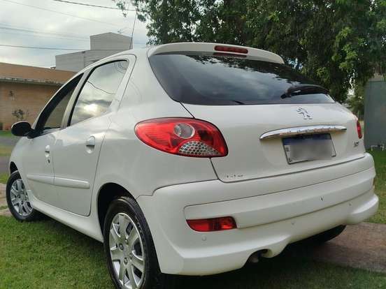 PEUGEOT-207-1.4 ACTIVE 8V FLEX 4P MANUAL PEUGEOT-207-2014