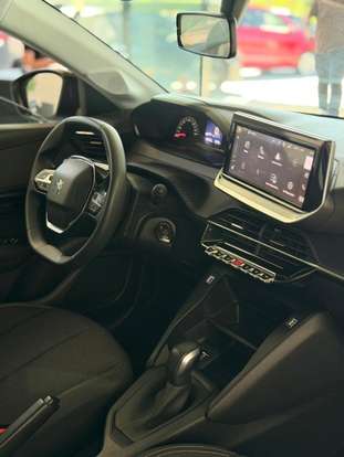PEUGEOT-208-2023