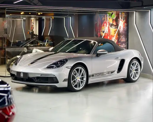PORSCHE-718-2023