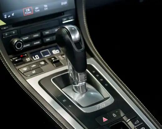 PORSCHE-718-2023