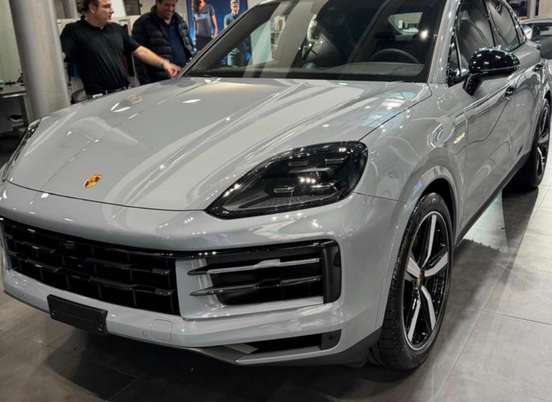 PORSCHE-CAYENNE-2024
