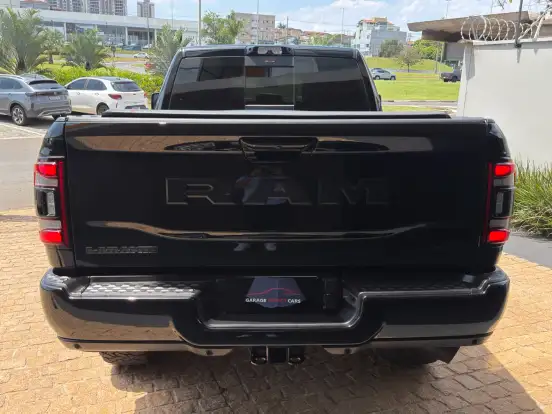 RAM-2500-6.7 I6 TURBO DIESEL LARAMIE NIGHT EDITION CD 4X4 AUTOMÁTICO RAM-2500-2024