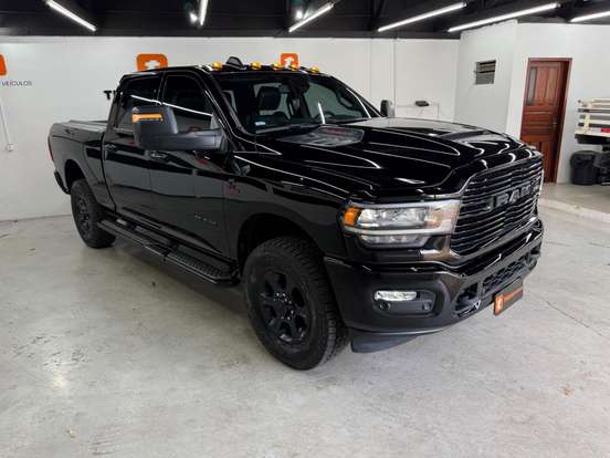 RAM-2500-6.7 I6 TURBO DIESEL LARAMIE CD 4X4 AUTOMÁTICO RAM-2500-2024