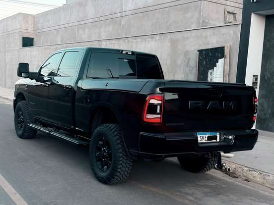 RAM-2500-6.7 I6 TURBO DIESEL LARAMIE NIGHT EDITION CD 4X4 AUTOMÁTICO RAM-2500-2024
