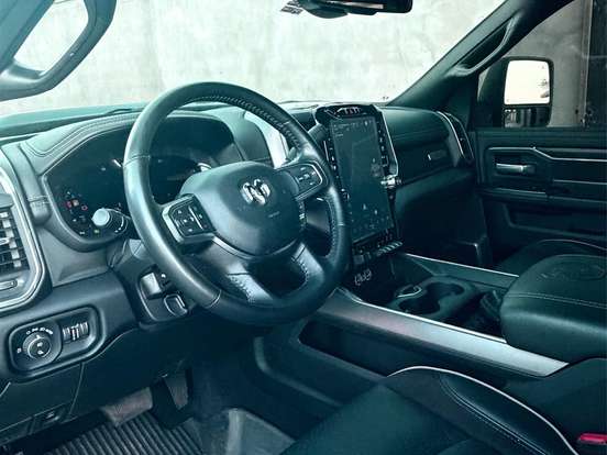 RAM-2500-6.7 I6 TURBO DIESEL LARAMIE NIGHT EDITION CD 4X4 AUTOMÁTICO RAM-2500-2024