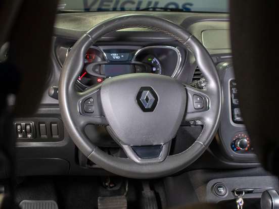 RENAULT-CAPTUR-2019