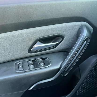 RENAULT-DUSTER-2023