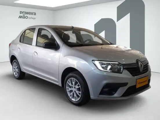 RENAULT-LOGAN-2023