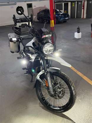 ROYAL ENFIELD-HIMALAYAN 450 KAMET WHITE-2025