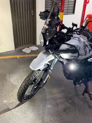 ROYAL ENFIELD-HIMALAYAN 450 KAMET WHITE-2025