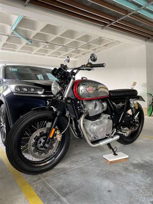 ROYAL ENFIELD-INTERCEPTOR-2021