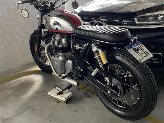 ROYAL ENFIELD-INTERCEPTOR ROYAL ENFIELD-INTERCEPTOR-2021