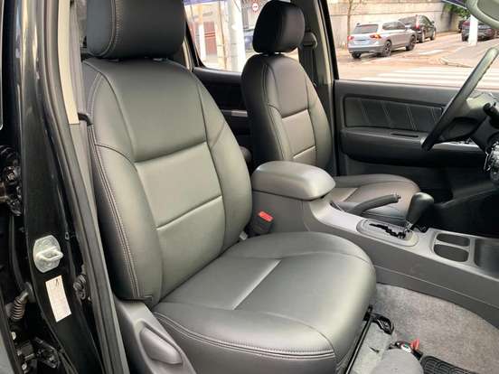 TOYOTA-HILUX-2012