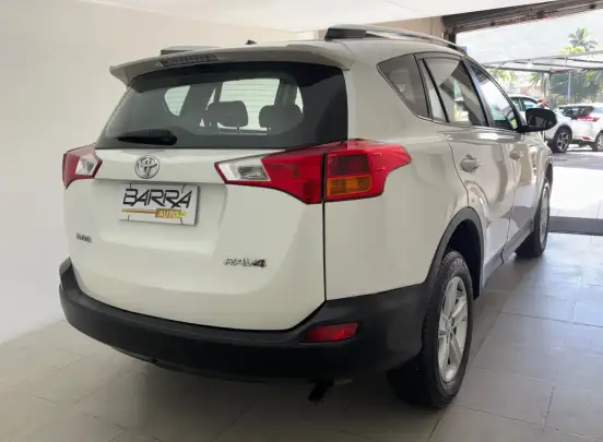 TOYOTA-RAV4-2014