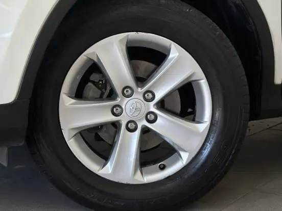 TOYOTA-RAV4-2.0 4X2 16V GASOLINA 4P AUTOMÁTICO TOYOTA-RAV4-2014