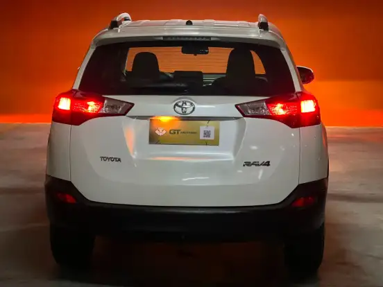 TOYOTA-RAV4-2014