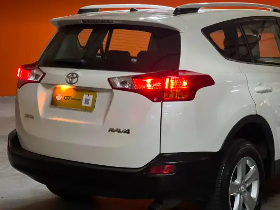 TOYOTA-RAV4-2.0 4X2 16V GASOLINA 4P AUTOMÁTICO TOYOTA-RAV4-2014